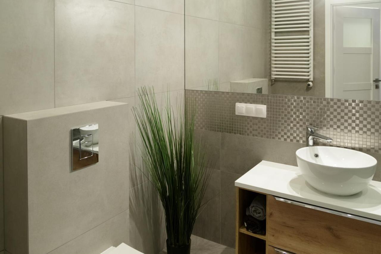 Modern Silver Apartment Krakow Ngoại thất bức ảnh